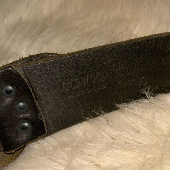 VTG CYDWOQ Distressed Wide Leather Belt w/Floral Boho Buckle #23636-50 36”-37” - Picture 7 of 16